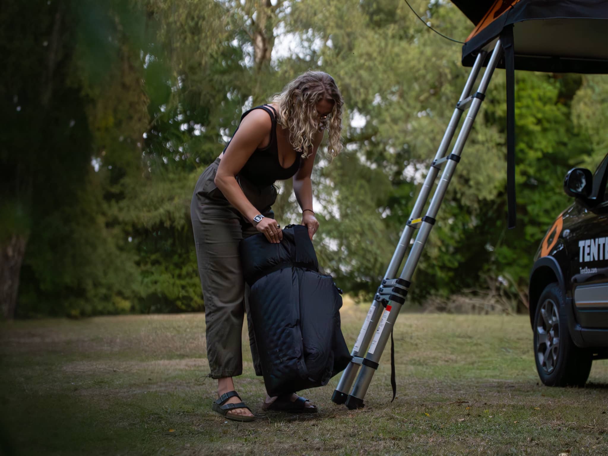 Самонадуваем матрак TentBox Lite (Mattress Topper)